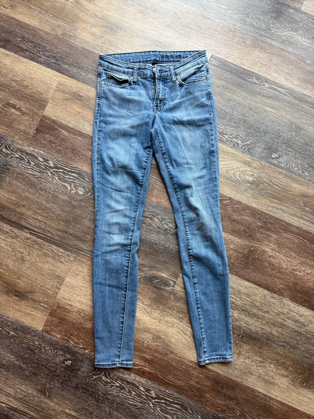 GAP Classic Mid-Wash Women’s Skinny Jeans - Blue 2/26